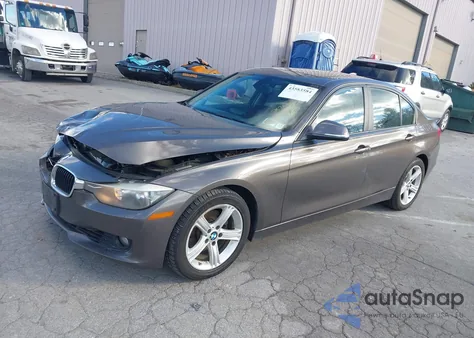 2014 BMW 328I xDrive z USA, uszkodzony, nr VIN WBA3B5G50ENS10174